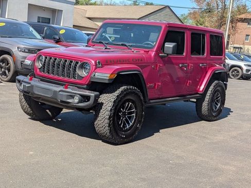 Used 2024 Jeep Wrangler Unlimited Rubicon AWD/4WD image 7