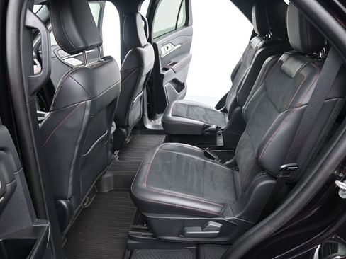 Used 2025 Ford Explorer ST w/ Sun And Sound Package image 11