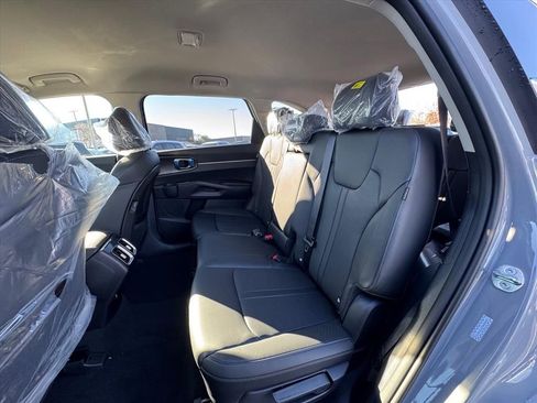 New 2026 Kia Sorento S image 8