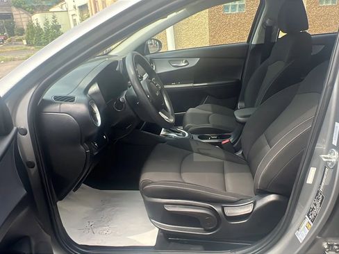 Used 2023 Kia Forte LXS image 26