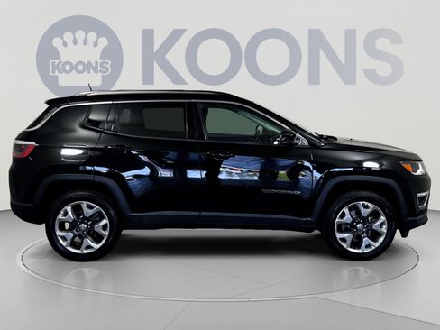 Used 2018 Jeep Compass Limited AWD/4WD image 8