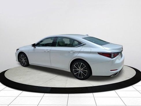 Certified 2025 Lexus ES 350 w/ Premium Package FWD image 6