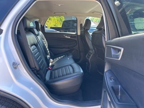 Used 2023 Ford Edge SEL image 27
