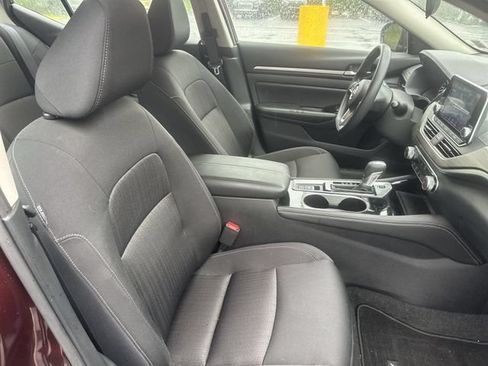 Used 2023 Nissan Altima 2.5 SV AWD/4WD image 28