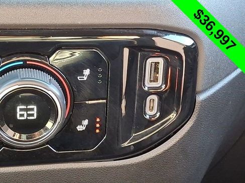 Used 2023 Chevrolet Silverado 1500 LT image 10