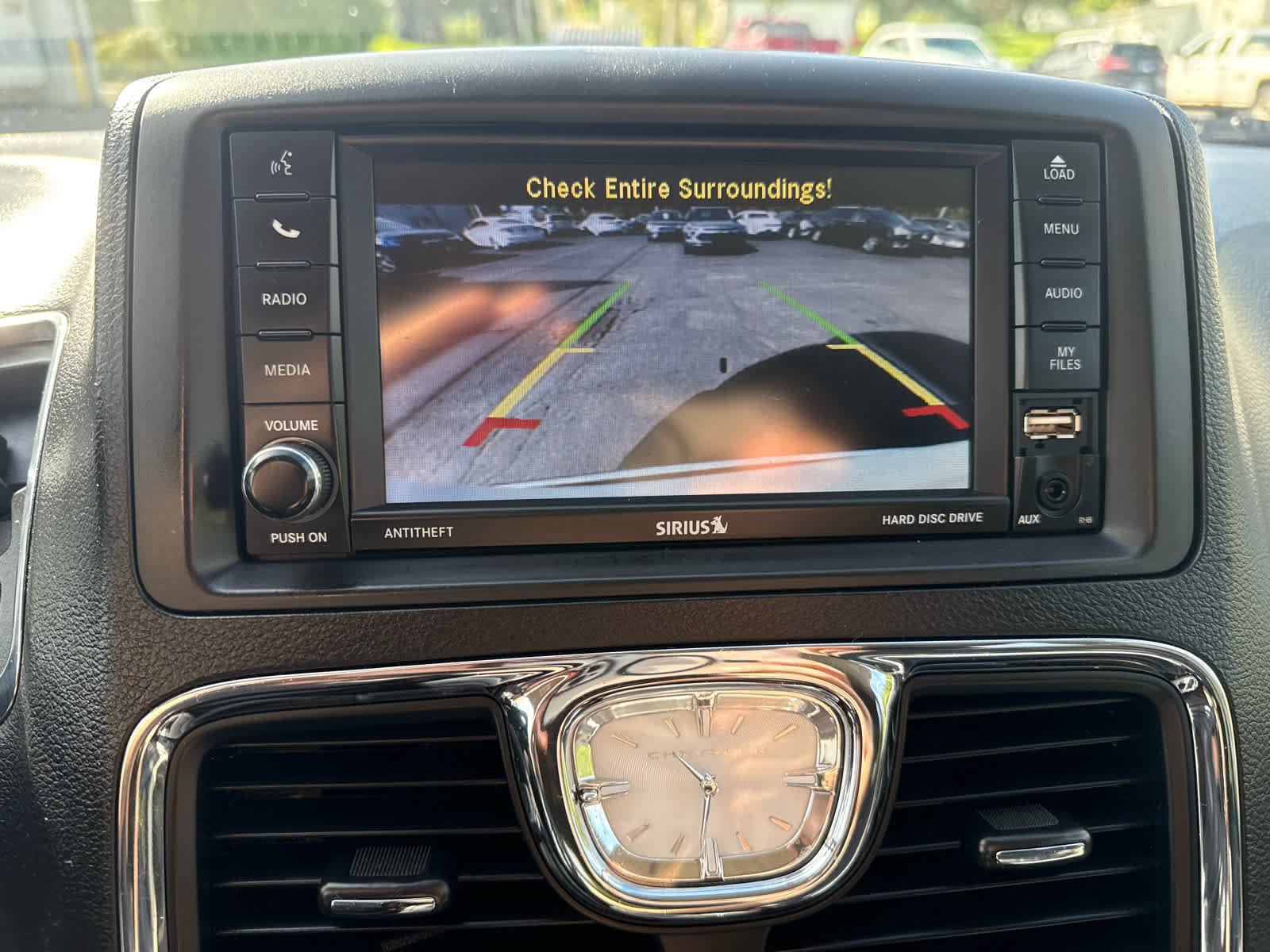 Used 2016 Chrysler Town & Country Touring FWD image 25
