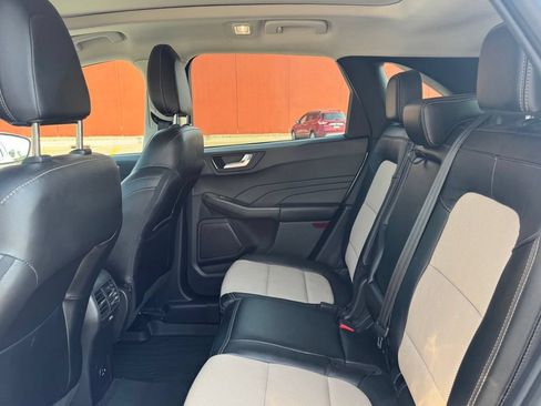Certified 2022 Ford Escape Titanium w/ Titanium Elite Package AWD/4WD image 35
