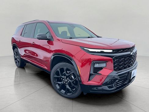 Used 2024 Chevrolet Traverse RS w/ LPO, Floor Liner Package image 1