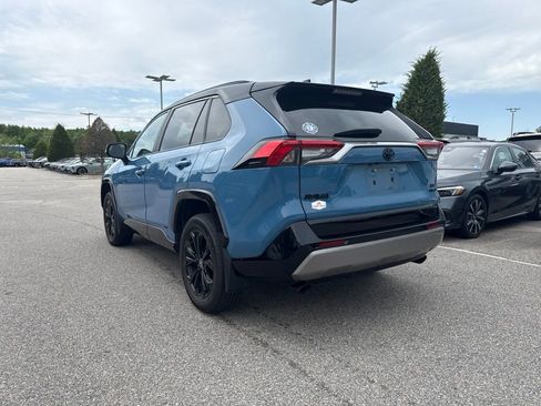 Used 2023 Toyota RAV4 XSE AWD/4WD image 3