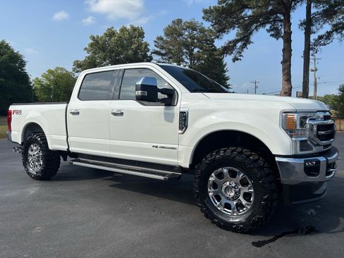 Used 2021 Ford F250 Lariat w/ Lariat Ultimate Package AWD/4WD image 2
