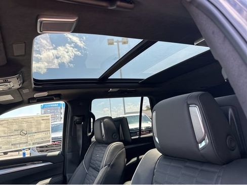 New 2026 Cadillac Escalade V w/ LPO, ONYX Package AWD/4WD image 19