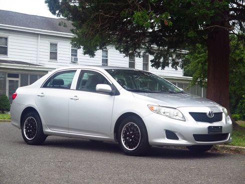 Used 2009 Toyota Corolla LE FWD image 6