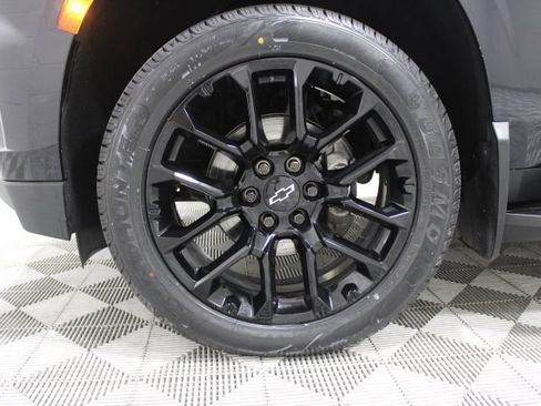 Used 2022 Chevrolet Suburban RST w/ Luxury Package AWD/4WD image 49
