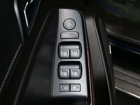 Used 2015 GMC Yukon SLE w/ Convenience Package AWD/4WD image 10