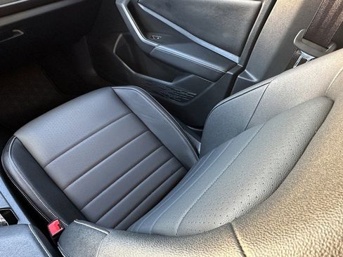 Used 2024 Volkswagen Jetta SE w/ Panoramic Sunroof Package image 16