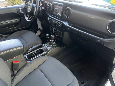 Used 2022 Jeep Wrangler Unlimited Sport AWD/4WD image 14