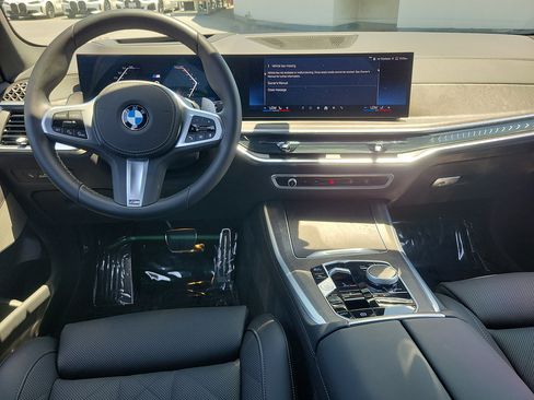 Used 2026 BMW X5 sDrive40i w/ M Sport Package RWD image 11