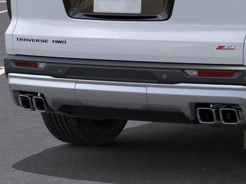 New 2026 Chevrolet Traverse Z71 w/ Driver Confidence Package image 14