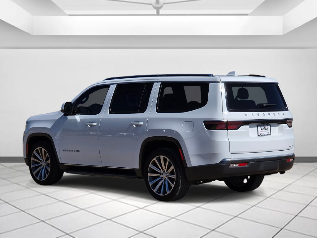 Used 2022 Jeep Wagoneer Series II RWD image 4