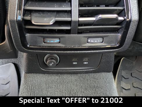 Used 2025 Audi Q3 2.0T Premium w/ Convenience Package image 14