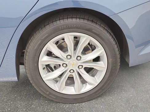 Used 2025 Chevrolet Malibu LT FWD image 32