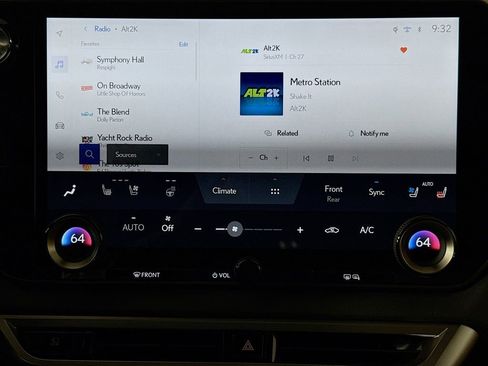 Used 2025 Lexus RX 350 Premium w/ Accessory Package (Z1) image 15