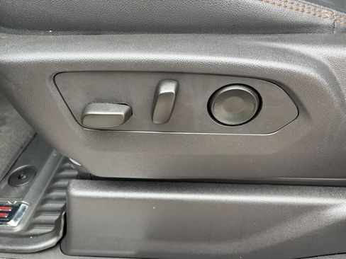 Used 2024 GMC Sierra 1500 AT4 w/ Technology Package image 22