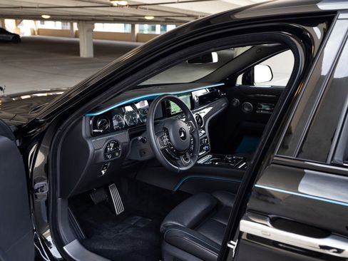 Used 2023 Rolls-Royce Ghost Black Badge w/ Black Badge Ghost Package AWD/4WD image 27