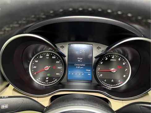 Used 2019 Mercedes-Benz C 300 Sedan image 33