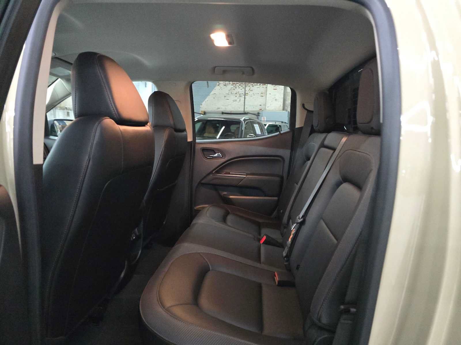Used 2022 GMC Canyon AT4 w/ Trailering Package AWD/4WD image 15