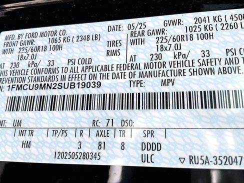 Used 2025 Ford Escape ST-Line AWD/4WD image 30