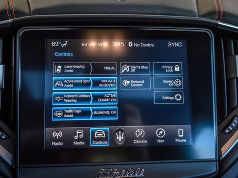 Used 2019 Maserati Ghibli S image 24