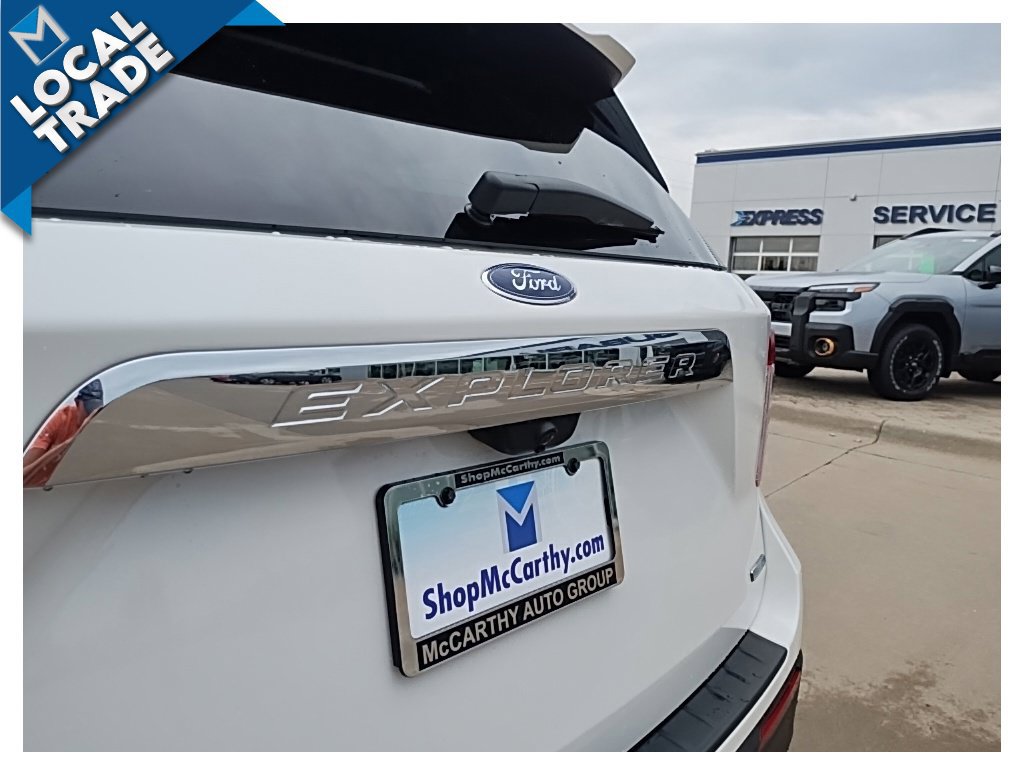 Used 2020 Ford Explorer XLT w/ Equipment Group 202A AWD/4WD image 9