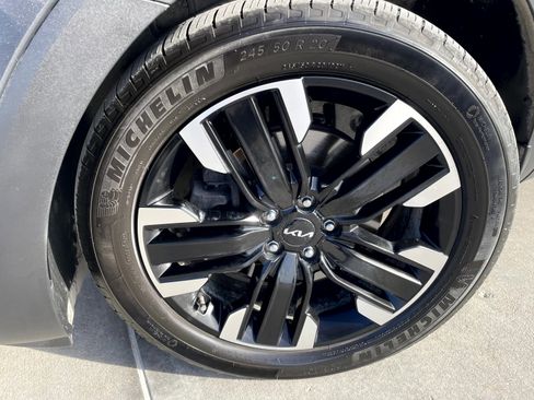 Used 2024 Kia Telluride SX image 6