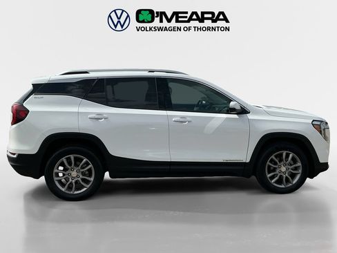Used 2024 GMC Terrain SLT AWD/4WD image 6