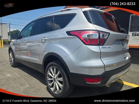 Used 2017 Ford Escape Titanium FWD image 6