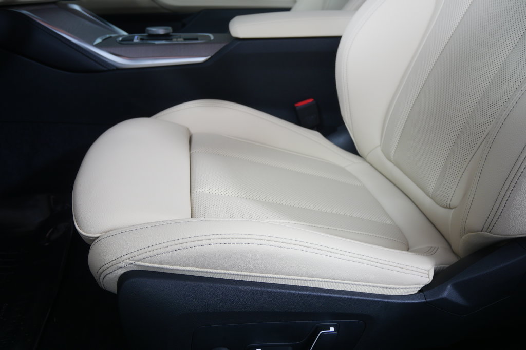 New 2027 BMW 430i Coupe w/ M Sport Package RWD image 9