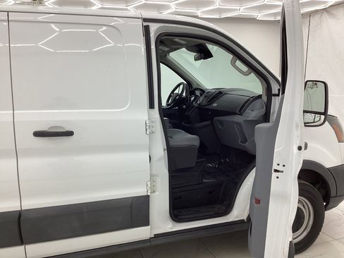 Used 2016 Ford Transit 250 130 Low Roof image 15