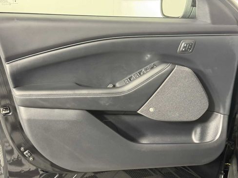 Used 2021 Ford Mustang Mach-E Premium image 9