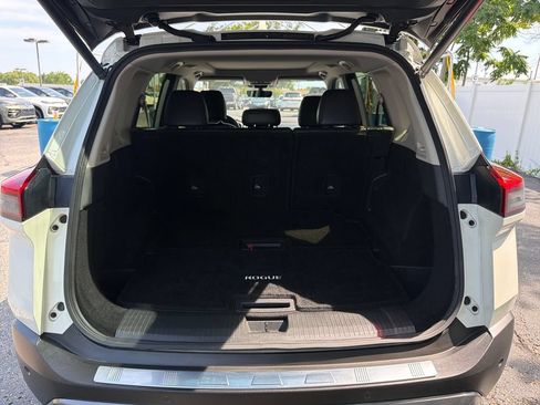 Used 2023 Nissan Rogue SL FWD image 42