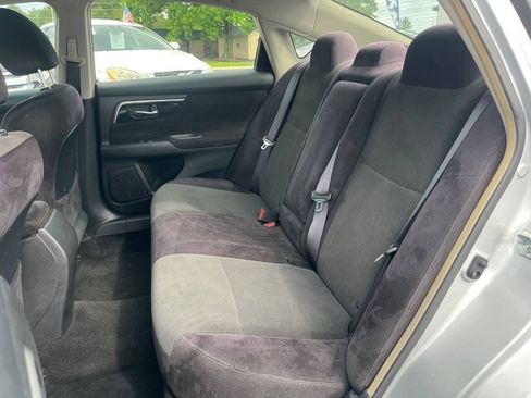 Used 2013 Nissan Altima 2.5 S FWD image 15