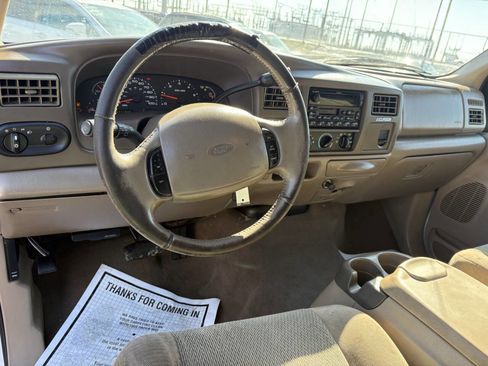 Used 2002 Ford Excursion XLT image 17