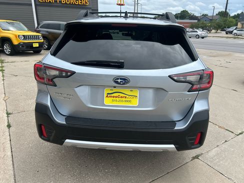 Used 2020 Subaru Outback Limited image 4