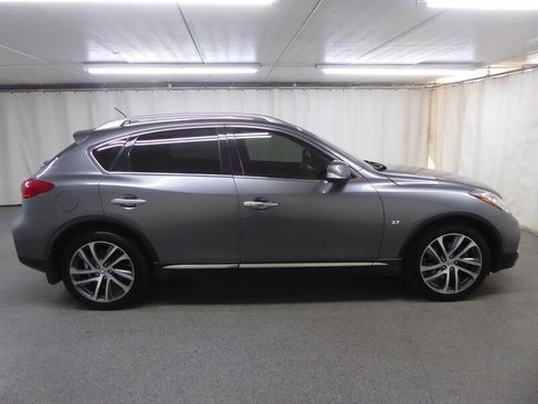 Used 2017 INFINITI QX50 AWD w/ Premium Plus Package image 8