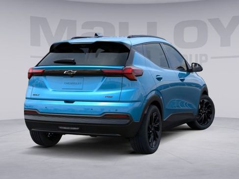 Used 2027 Chevrolet Bolt RS w/ Technology Package FWD image 4