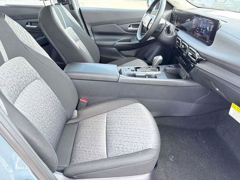 New 2026 Nissan Sentra SV w/ Floor Mat Package FWD image 15