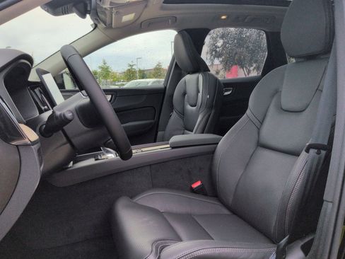 New 2026 Volvo XC60 B5 Ultra w/ Protection Package Premier image 13