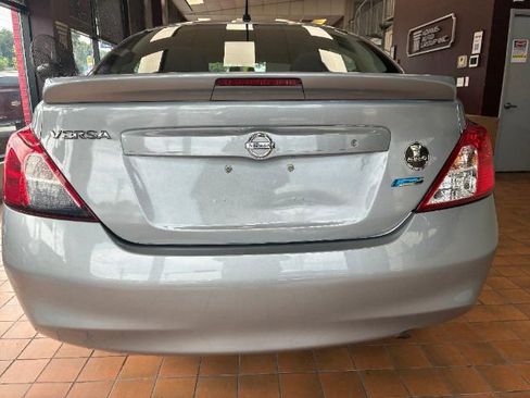 Used 2013 Nissan Versa S Plus image 9