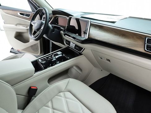 New 2026 Volkswagen Atlas SE image 73