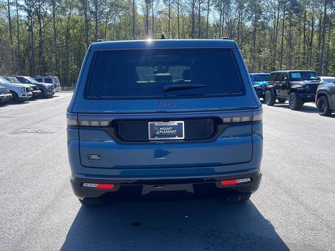 New 2026 Jeep Grand Wagoneer Limited AWD/4WD image 6